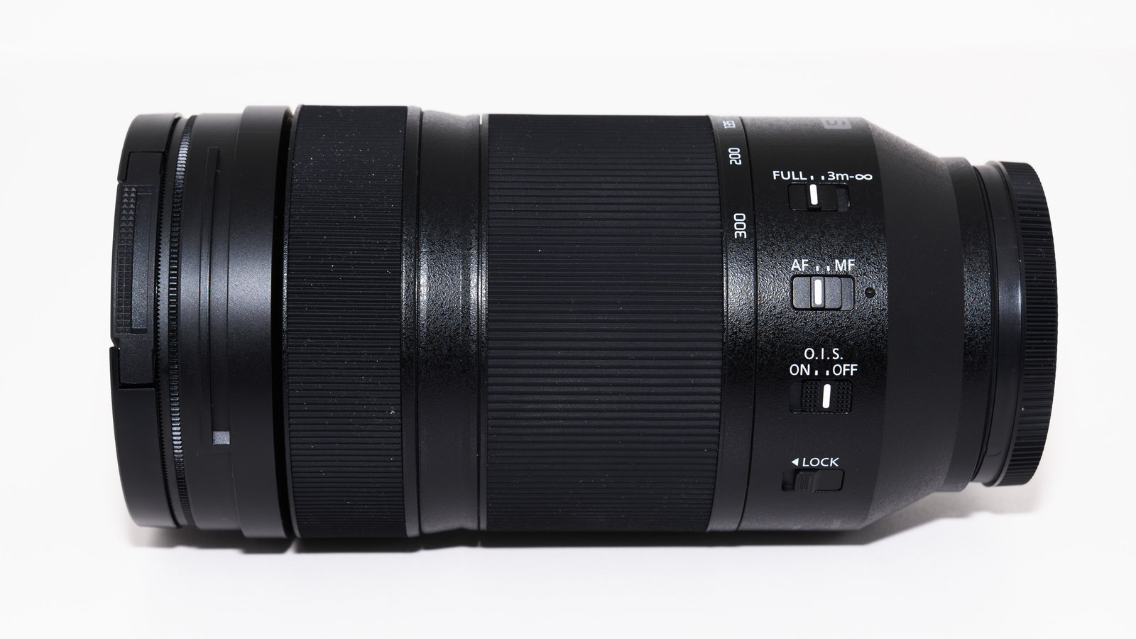 A Panasonic LUMIX S 70–300mm lens, one of the four lenses in the firmware update; the photograph does not demonstrate firmware behaviour.